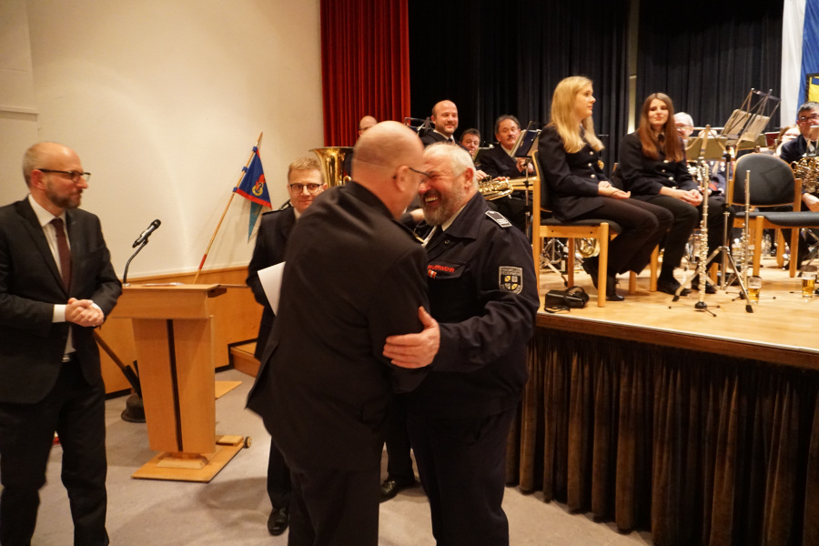 Jahresdienstbesprechung: Großer Applaus und Standing-Ovations für Sturmi Engels