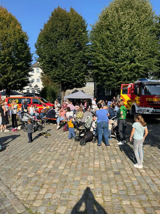 Toller Erfolg der Waffelaktion der Blaulichtbande!